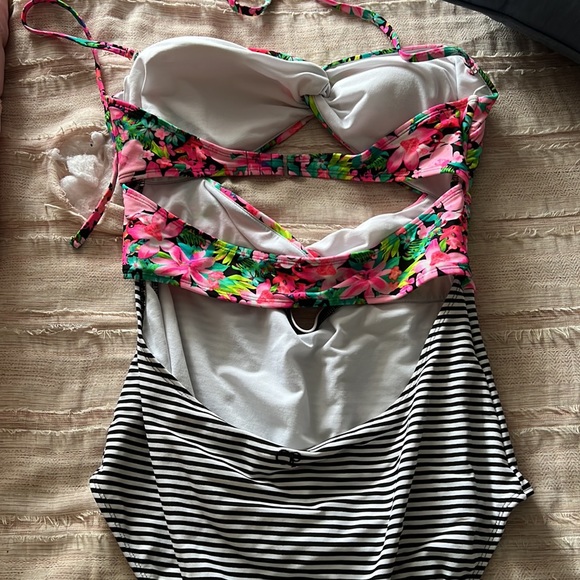 Bathing Suit with Cut outs - Picture 2 of 2